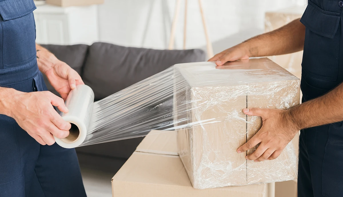 Folia stretch – niezawodne rozwiązanie do pakowania i zabezpieczania towarów